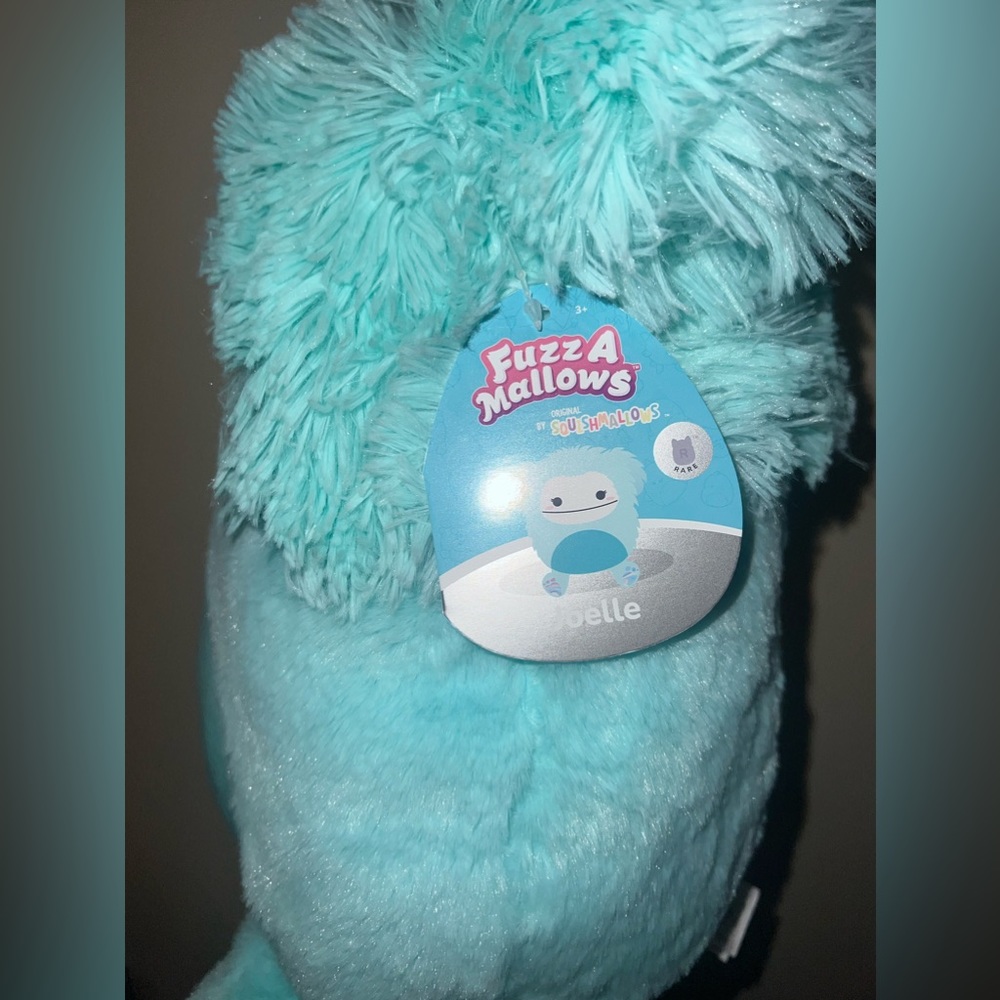 Joelle the RARE bigfoot Fuzzamallow 💙 - Picture 3 of 4